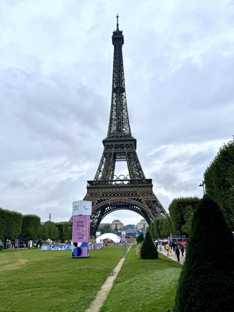 Eiffel tower image